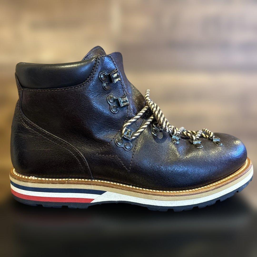 MONCLER ダークブラウン ワークブーツ