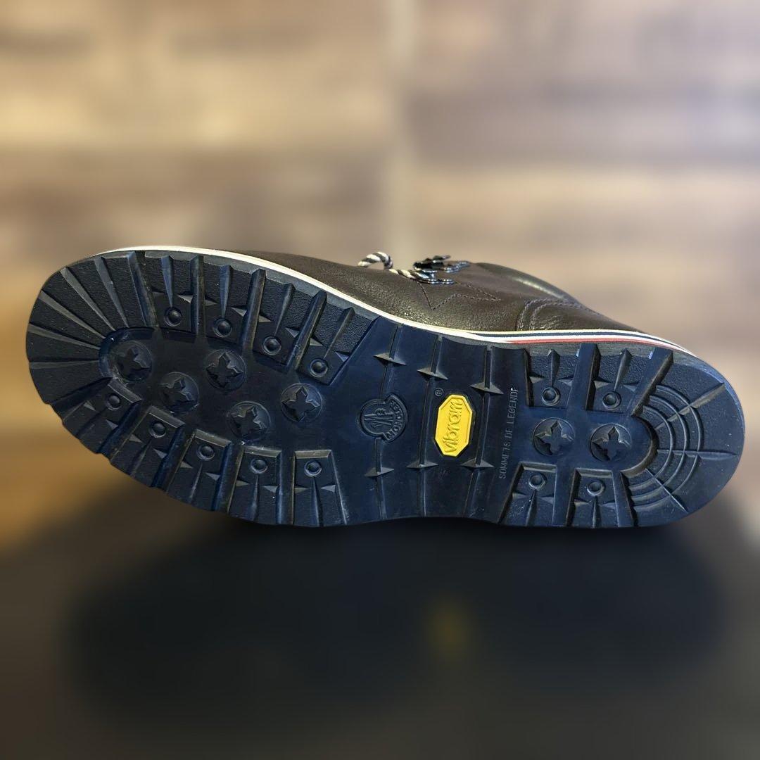 MONCLER ダークブラウン ワークブーツ