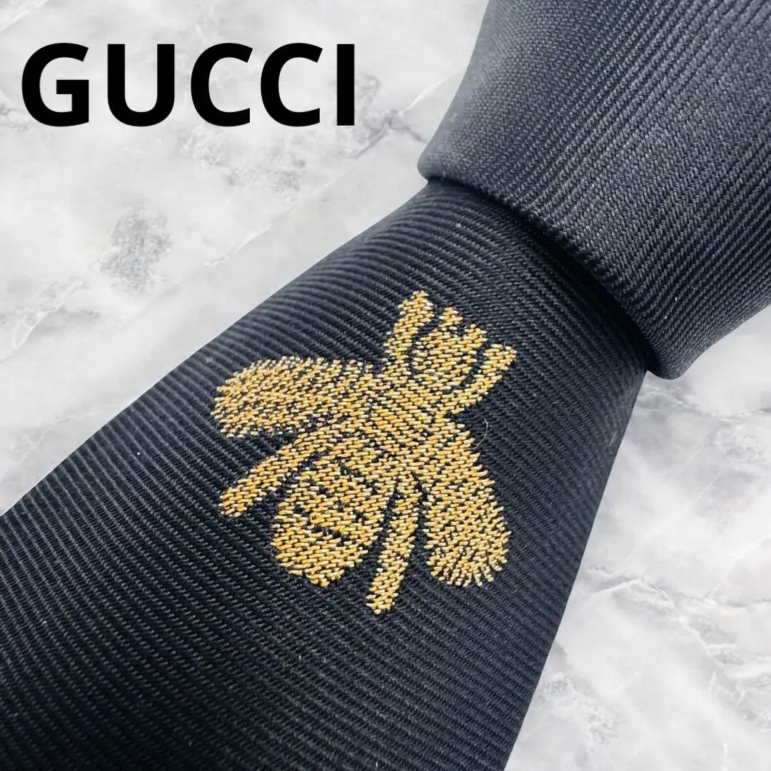 GUCCI グッチ ビー エンブロイダリー シルクタイ ソリッド ナロータイ