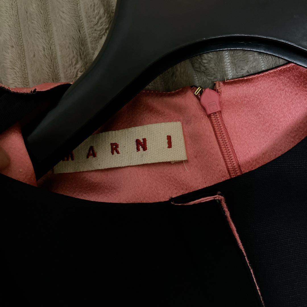 マルニ　ワンピース　ブラック　ピンク