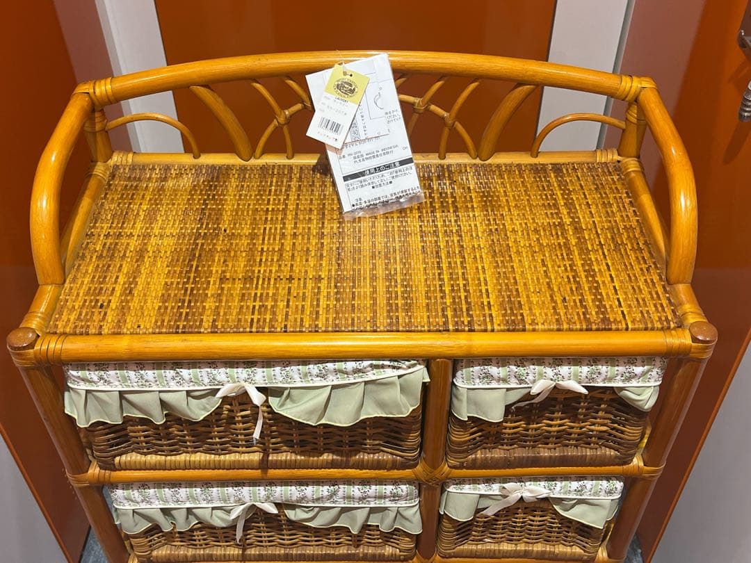 【新品】ラタン　４段ラック　ランドリー　キャスター付　籐家具　レトロ家具