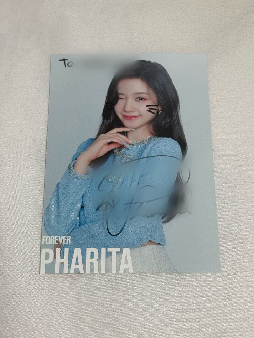 BABYMONSTER パリタ サイン 落書き