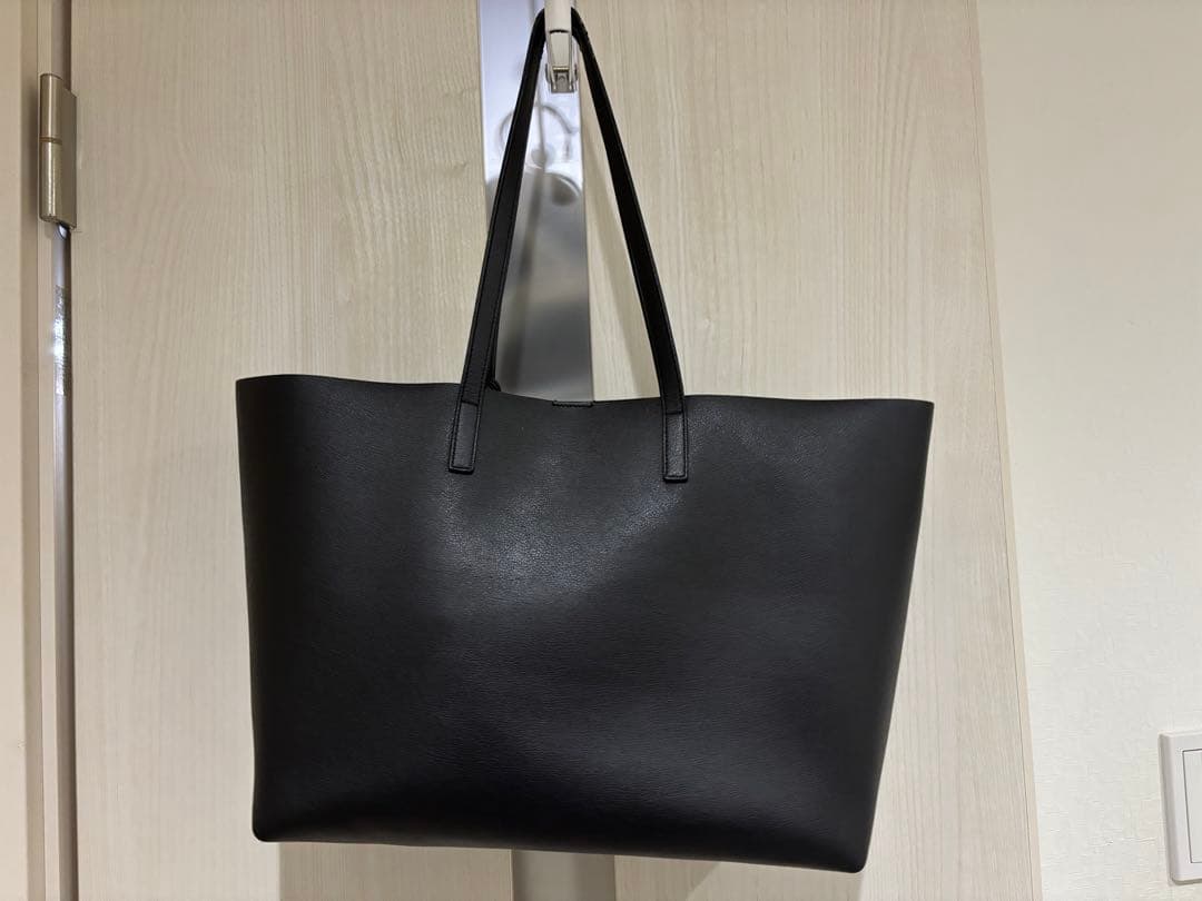 SAINT LAURENT ブラックレザートートバッグ