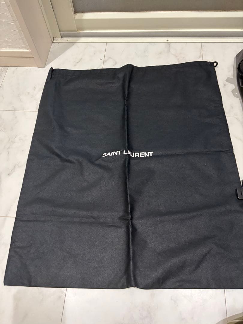 SAINT LAURENT ブラックレザートートバッグ