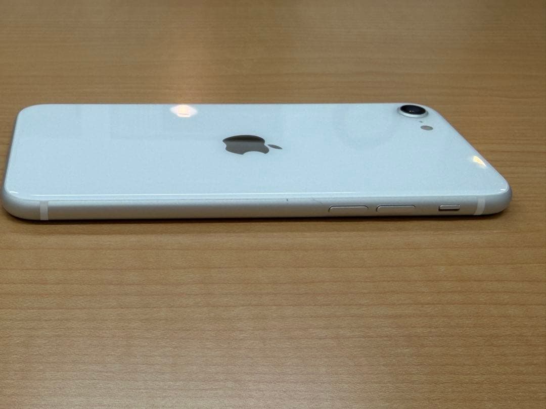 iPhone SE 第2世代 64GB ホワイト 本体のみ　残量90%
