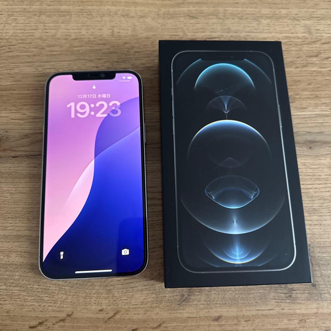 iPhone 12 Pro Max シルバー 256GB