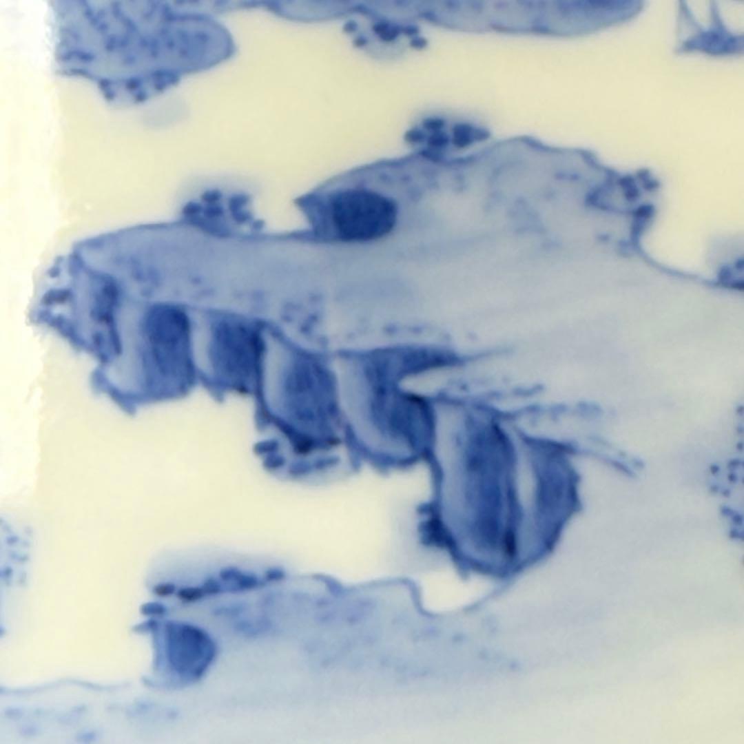 鍋島最高峰　市川光春 作　染付山水図花瓶　超絶細密技巧　鍋島藩御用窯　銘入　家紋