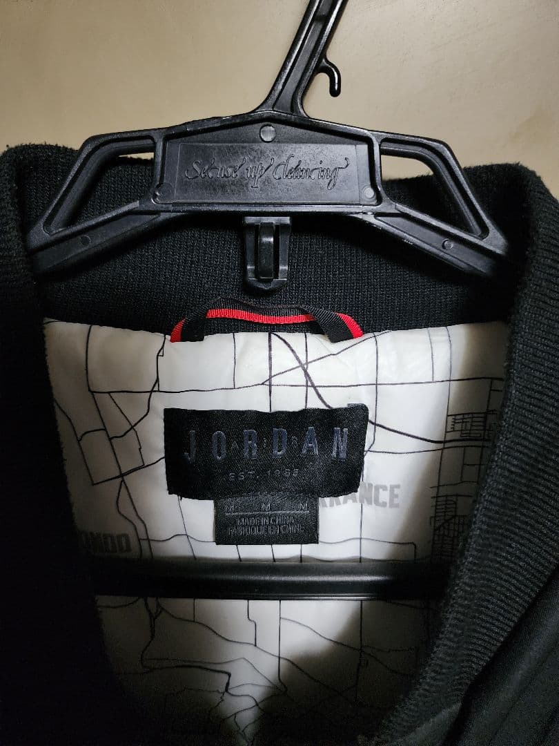ジョーダン　JORDAN　ナイキ　NIKE　ma-1 ジャケット　ブルゾン　黒