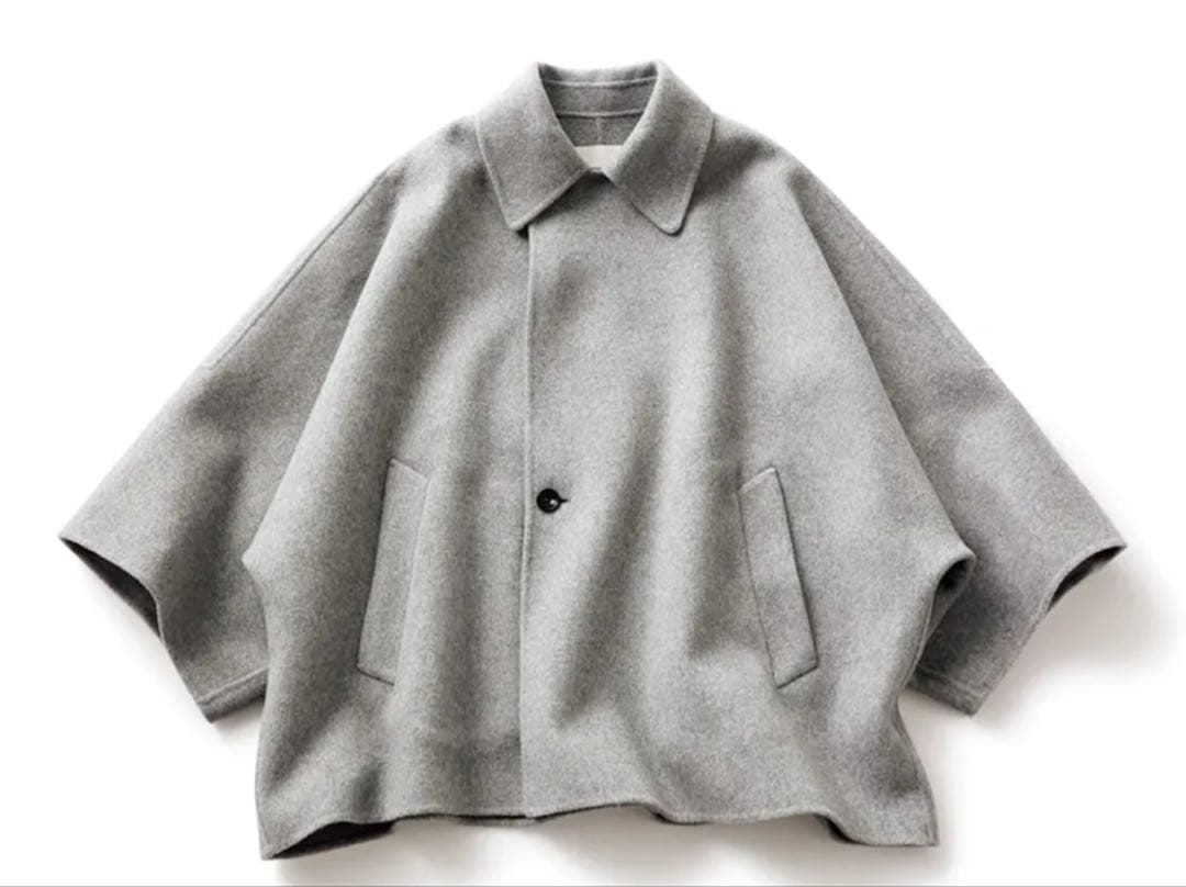 DÉPAREILLÉ グレー ポンチョコート