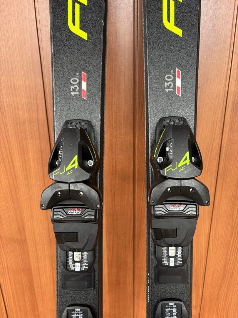 FISCHER RC4 RACE スキー 黒/黄 ジュニア用