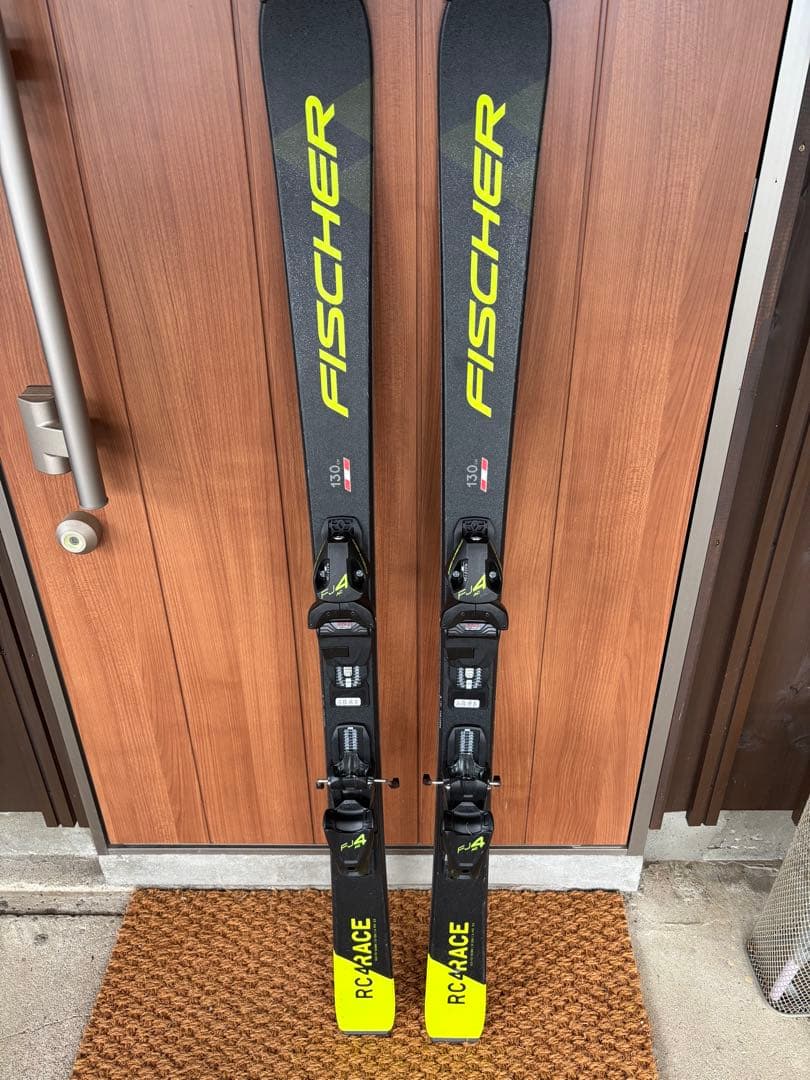 FISCHER RC4 RACE スキー 黒/黄 ジュニア用