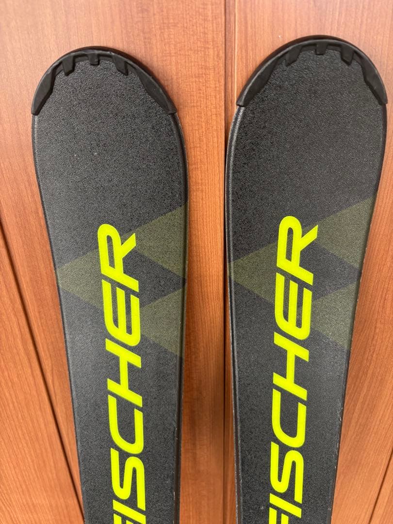 FISCHER RC4 RACE スキー 黒/黄 ジュニア用