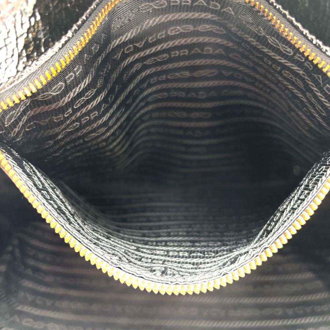 美品 プラダ 2way ショルダーバッグ トートバッグ ロゴ A4可 白タグ 黒