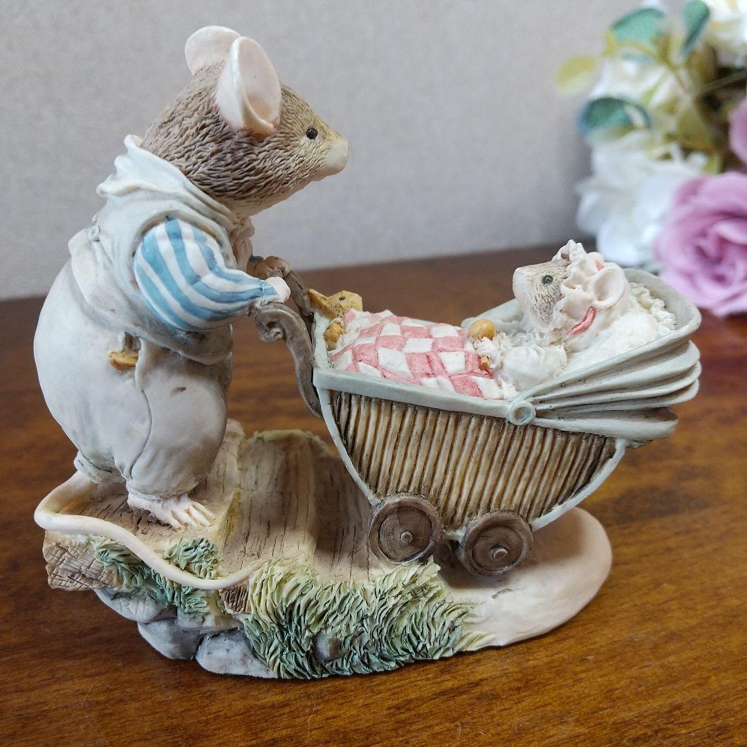 ボーダーファインアーツ ブランブリーヘッジ Dusty pushing Pram