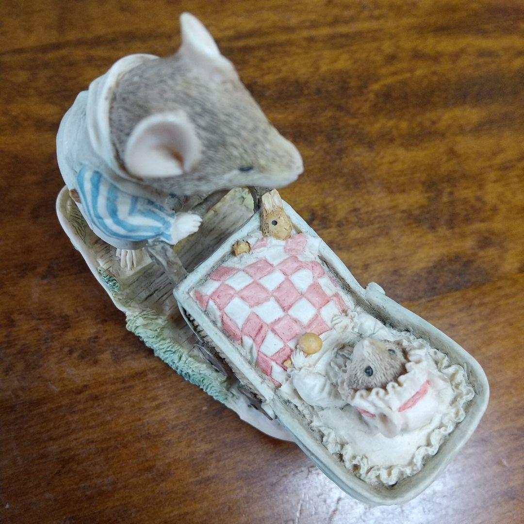 ボーダーファインアーツ ブランブリーヘッジ Dusty pushing Pram