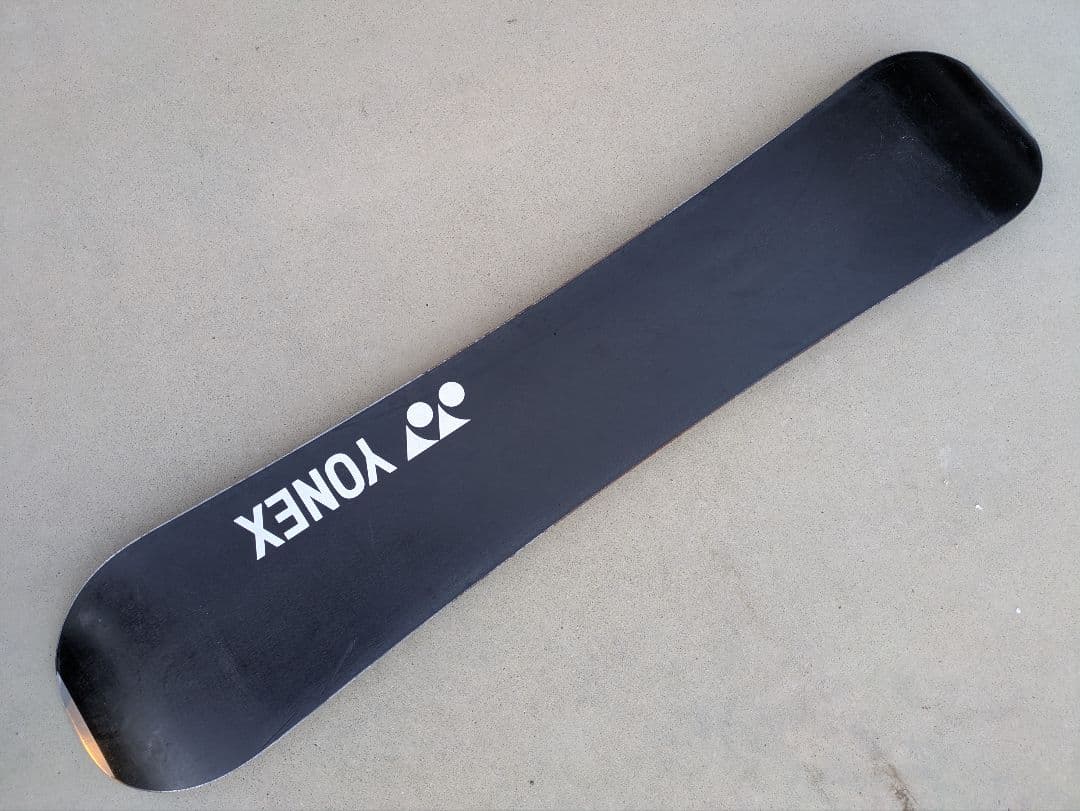 YONEXヨネックス スノボードスノボー板　サイズ138cm キャンバー