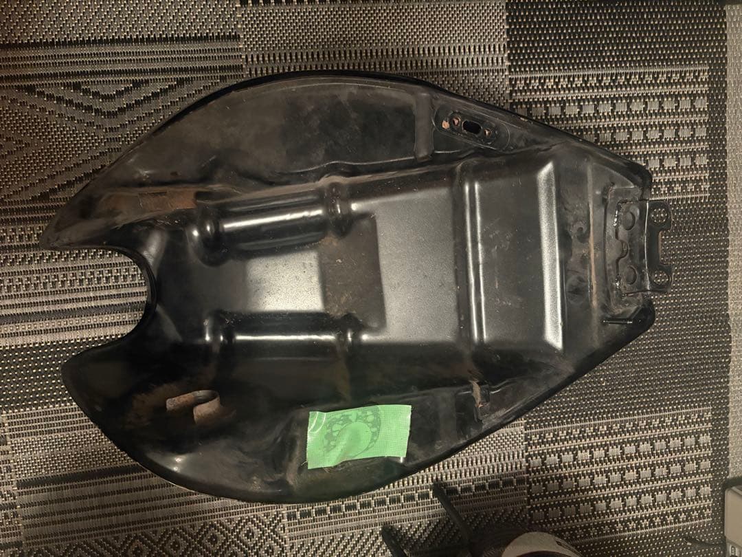 Kawasaki ゼファー400 タンク