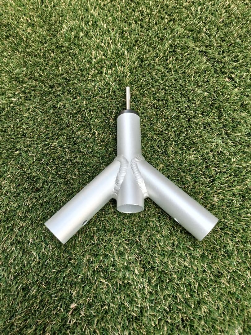 ①☆超希少☆新品☆ランドステーション　ポール用　二又コネクター