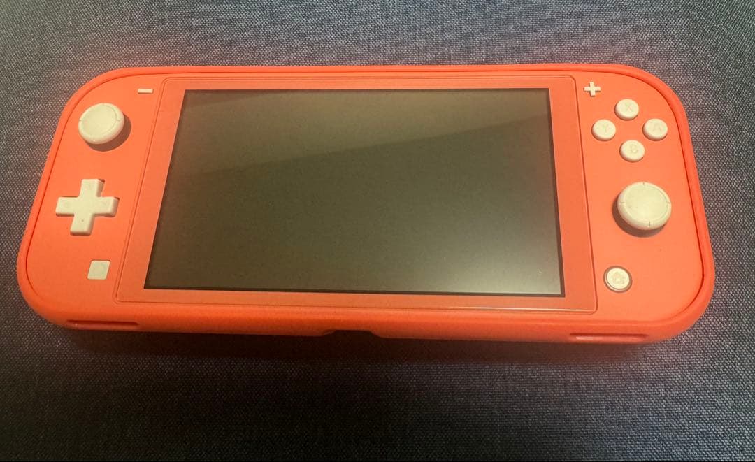 Nintendo Switch Lite (コーラル)