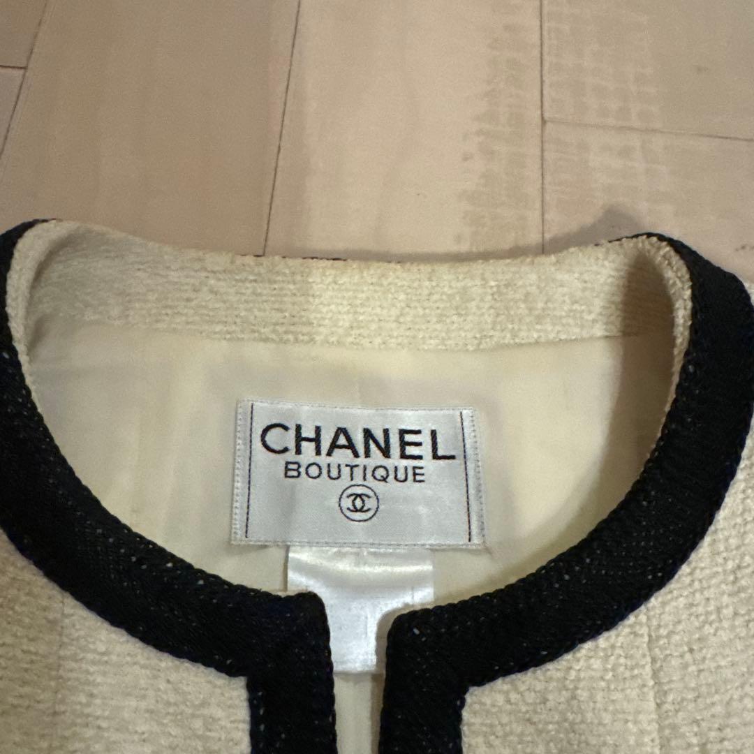 R*‬様 CHANEL BOUTIQUE ノーカラーショートジャケット