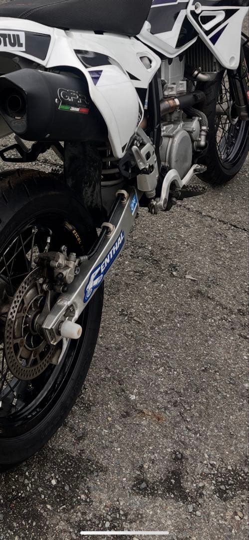 DR-Z400SM G.P.Rマフラー