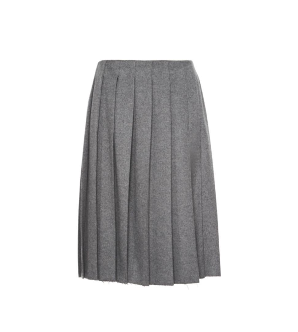 MIU MIU グレー プリーツスカート