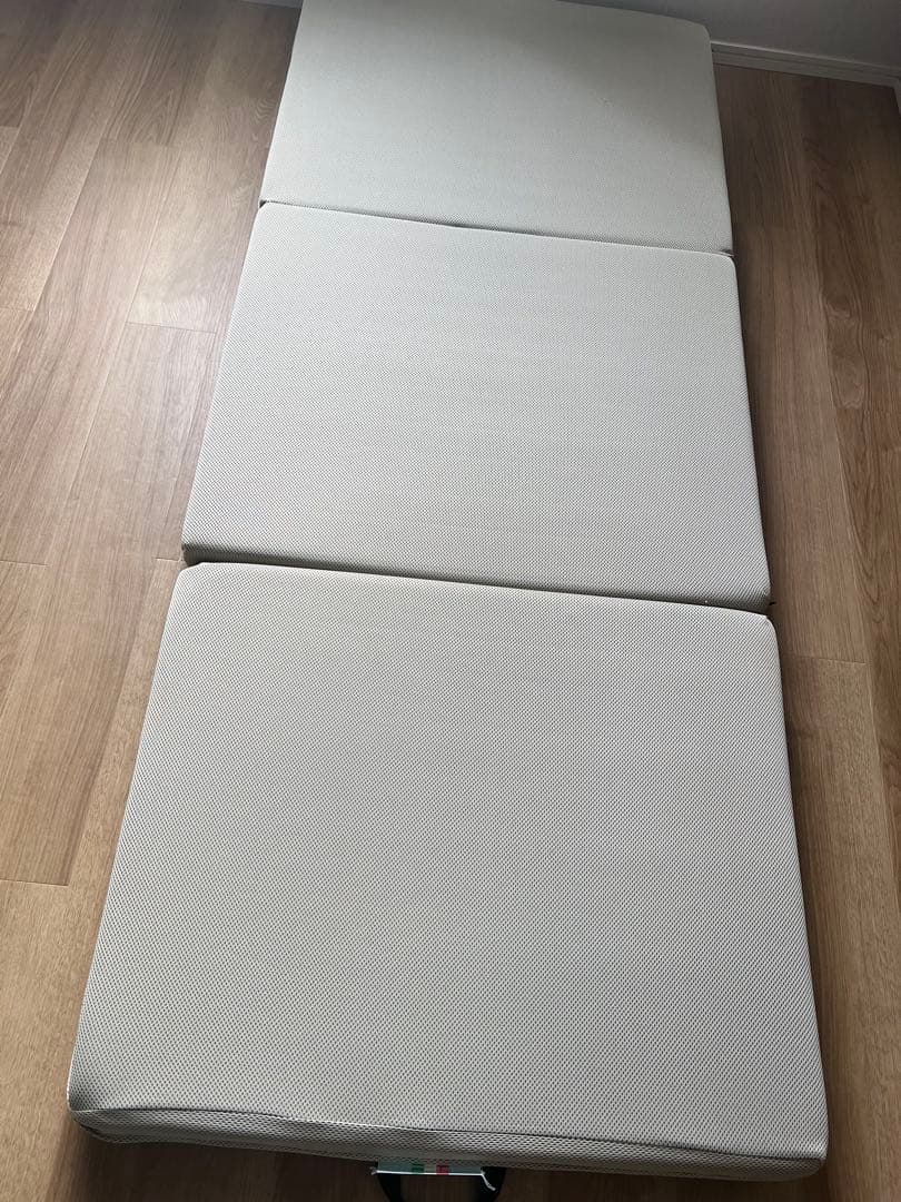 マニフレックス メッシュウィング 三つ折りマットレス セミシングル