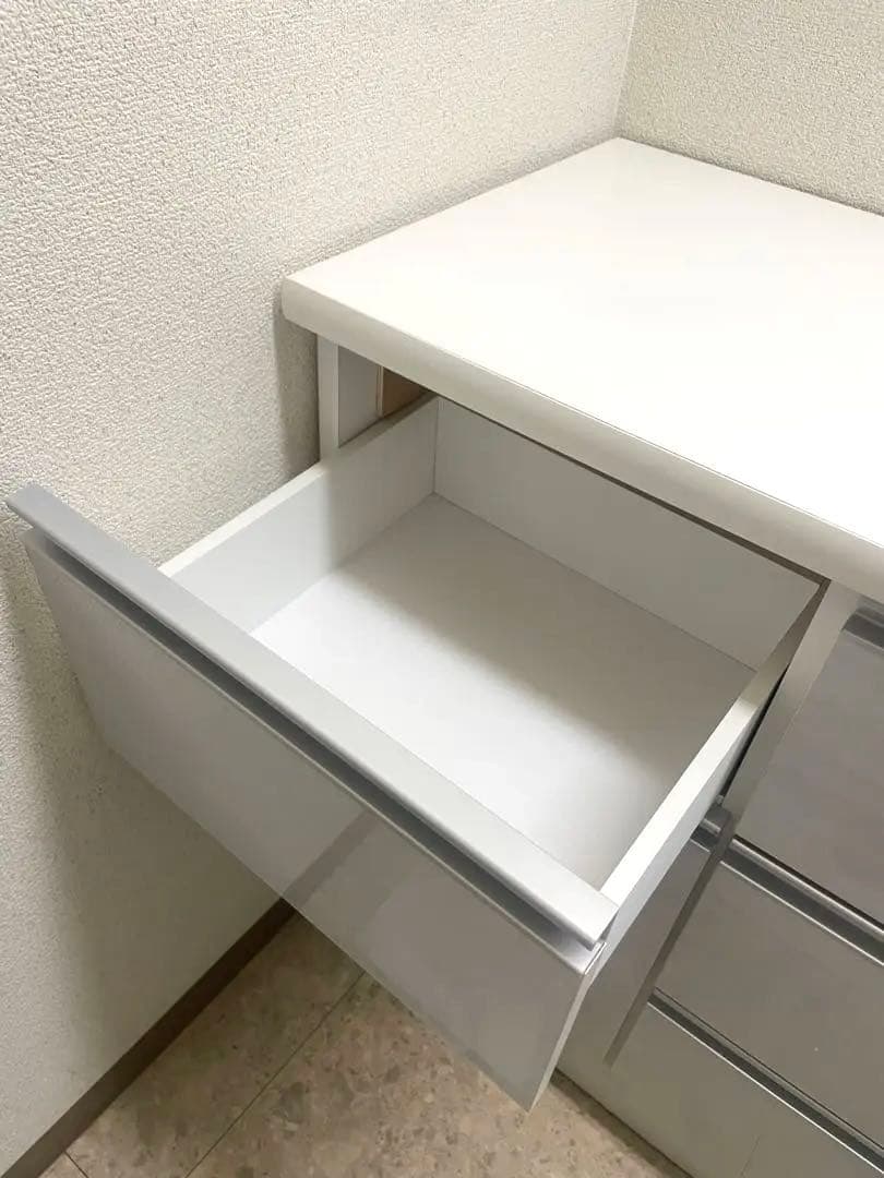 【本日最終日】キッチンカウンター 幅120cm 白　食器棚 レンジ台