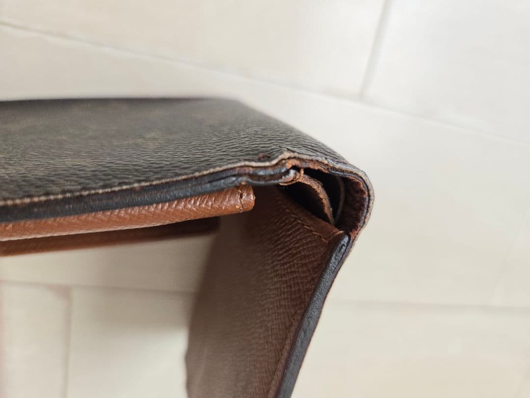 ルイヴィトン折りたたみ財布