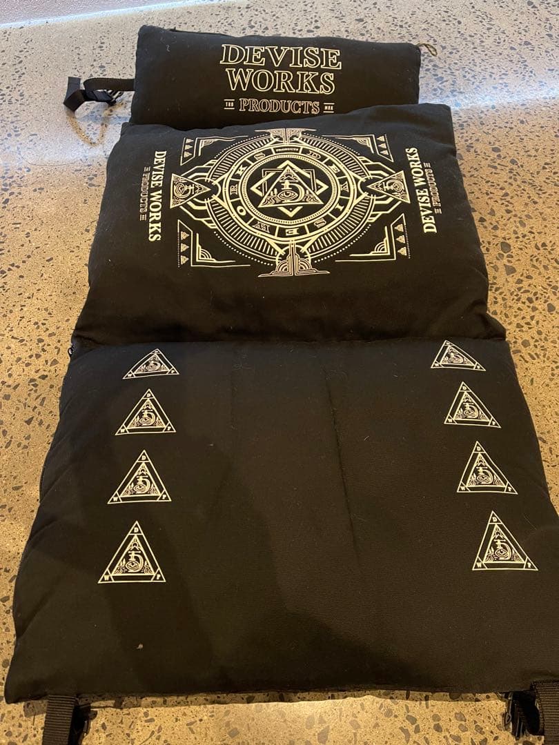 DEVISE WORKS クッション3点セット