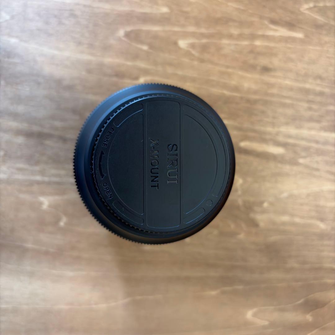 SIRUI AURORA AF 85mm F1.4 単焦点レンズ　シルイオーロラ