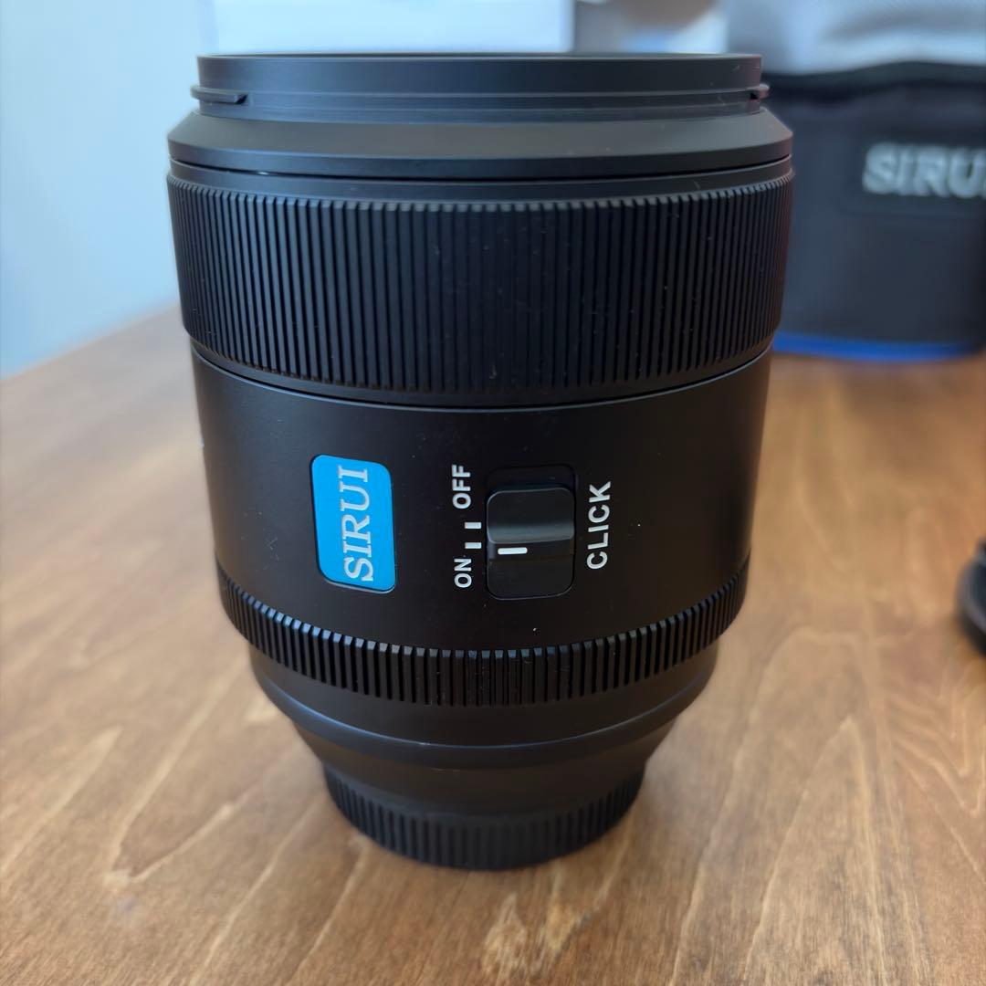 SIRUI AURORA AF 85mm F1.4 単焦点レンズ　シルイオーロラ