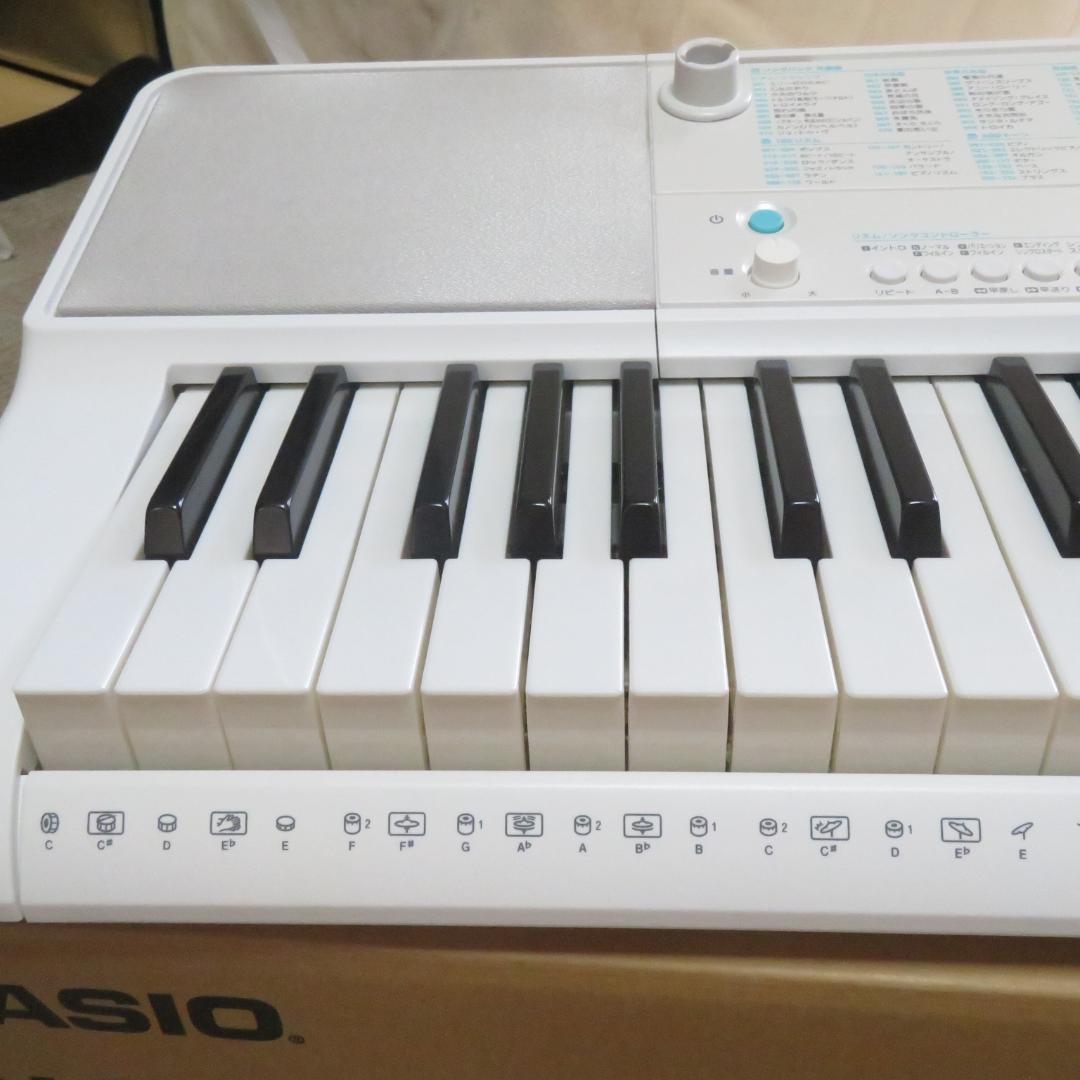 極美品　CASIO LK-516 キーボード 光ナビゲーション