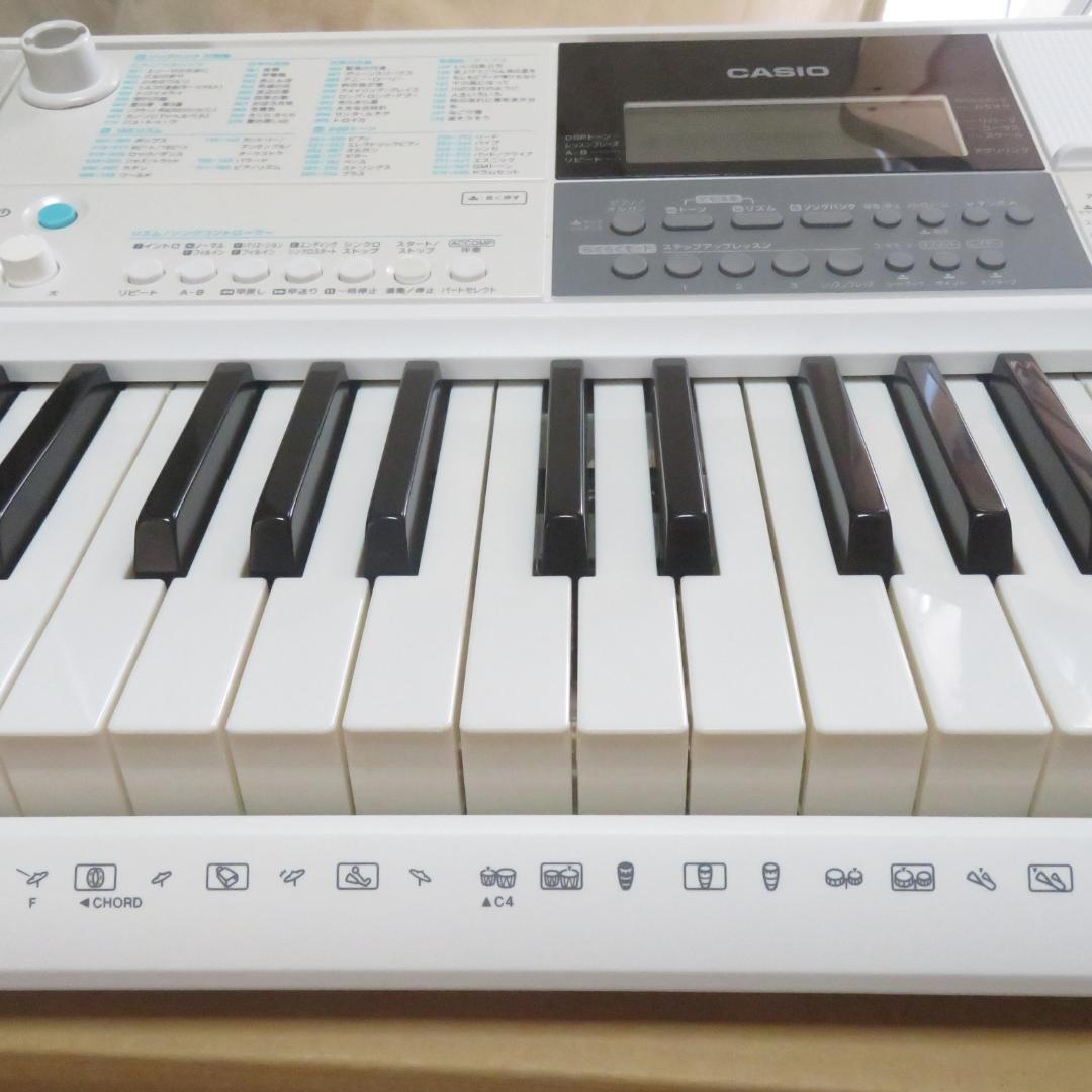 極美品　CASIO LK-516 キーボード 光ナビゲーション