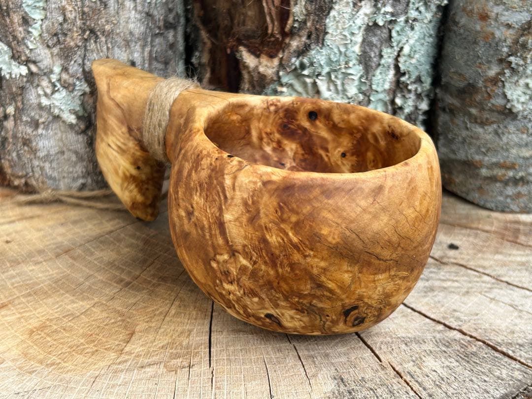 なつなつ　手彫り　ククサ　白樺　瘤　コブ　一点もの　ソロキャン　グル