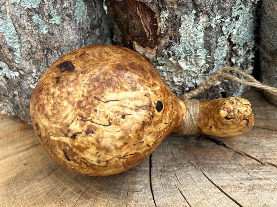 なつなつ　手彫り　ククサ　白樺　瘤　コブ　一点もの　ソロキャン　グル