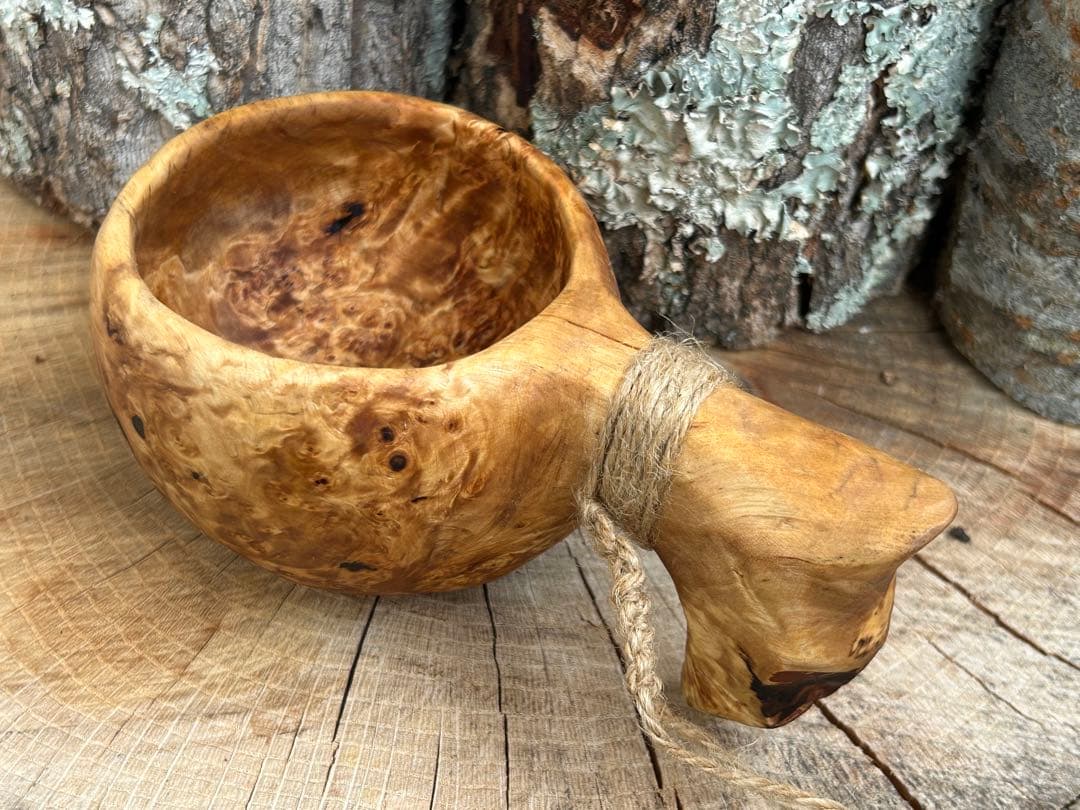 なつなつ　手彫り　ククサ　白樺　瘤　コブ　一点もの　ソロキャン　グル