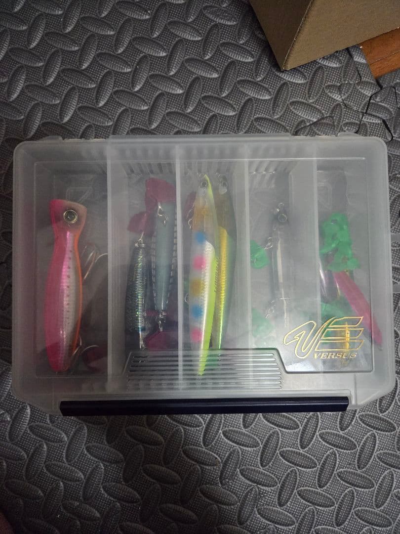 ミノー　プラグ　セット　９セット　ケース付き