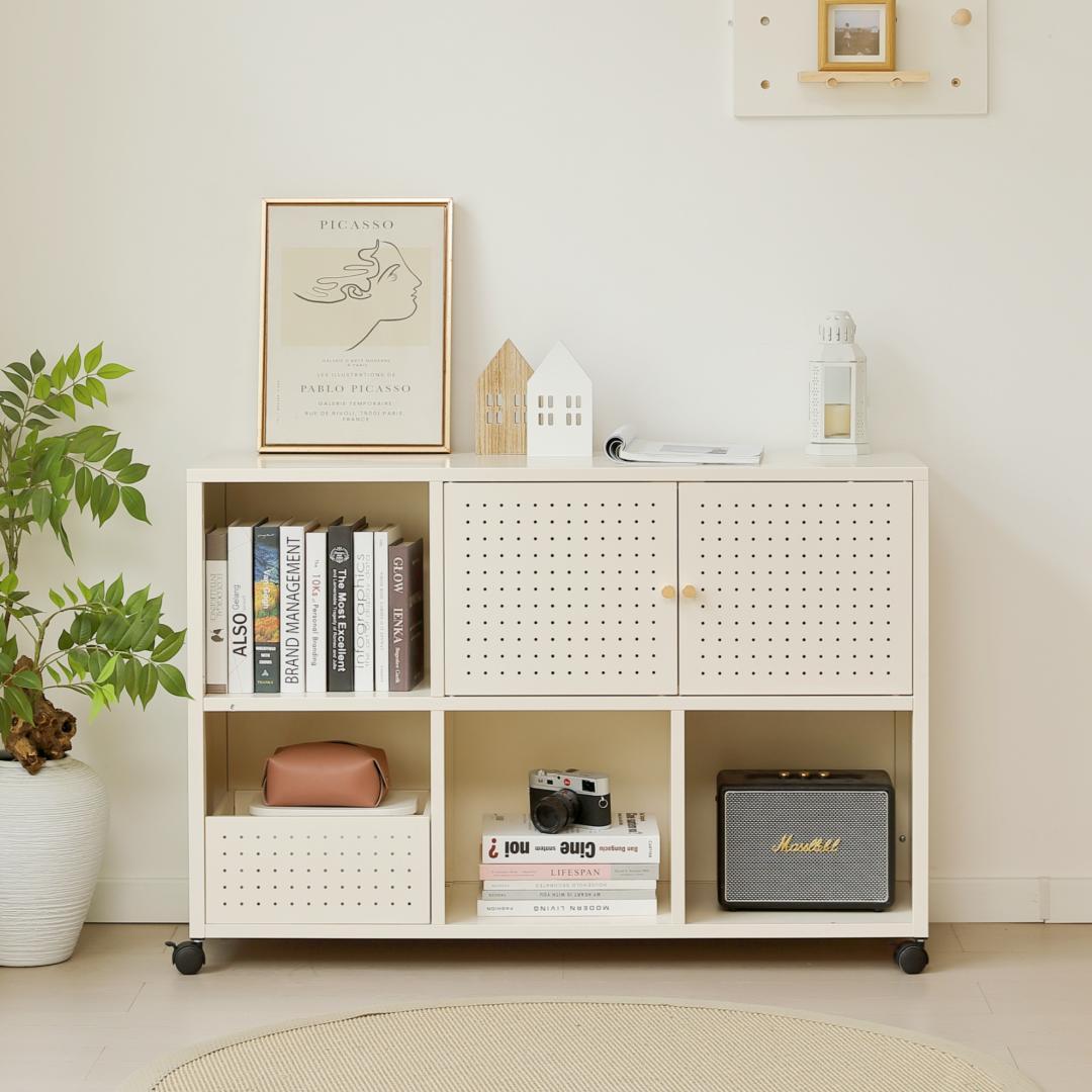 超人気！可動棚付き メタル コンパクト 高め イドボード金属製 White