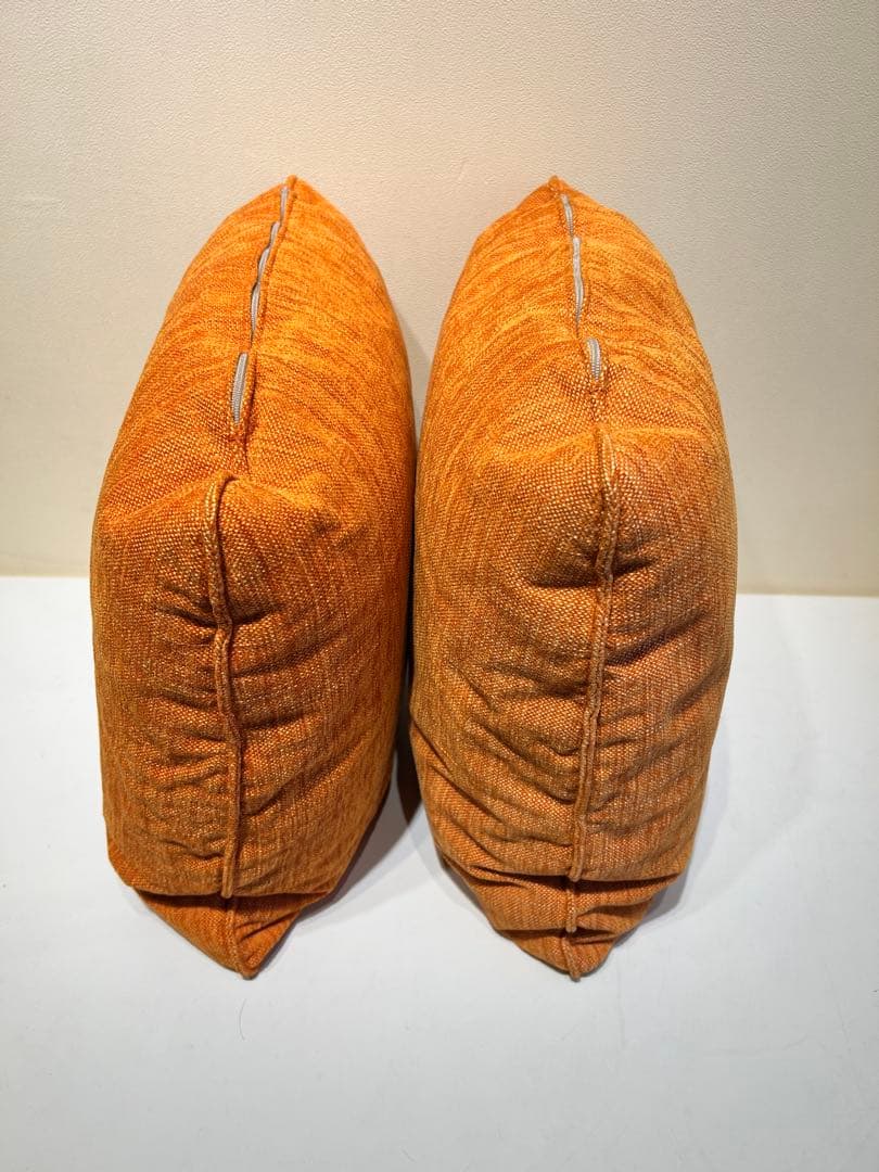 C*a様 381　Arflex　OMNIO　オレンジ　40×40　2個　クッショ