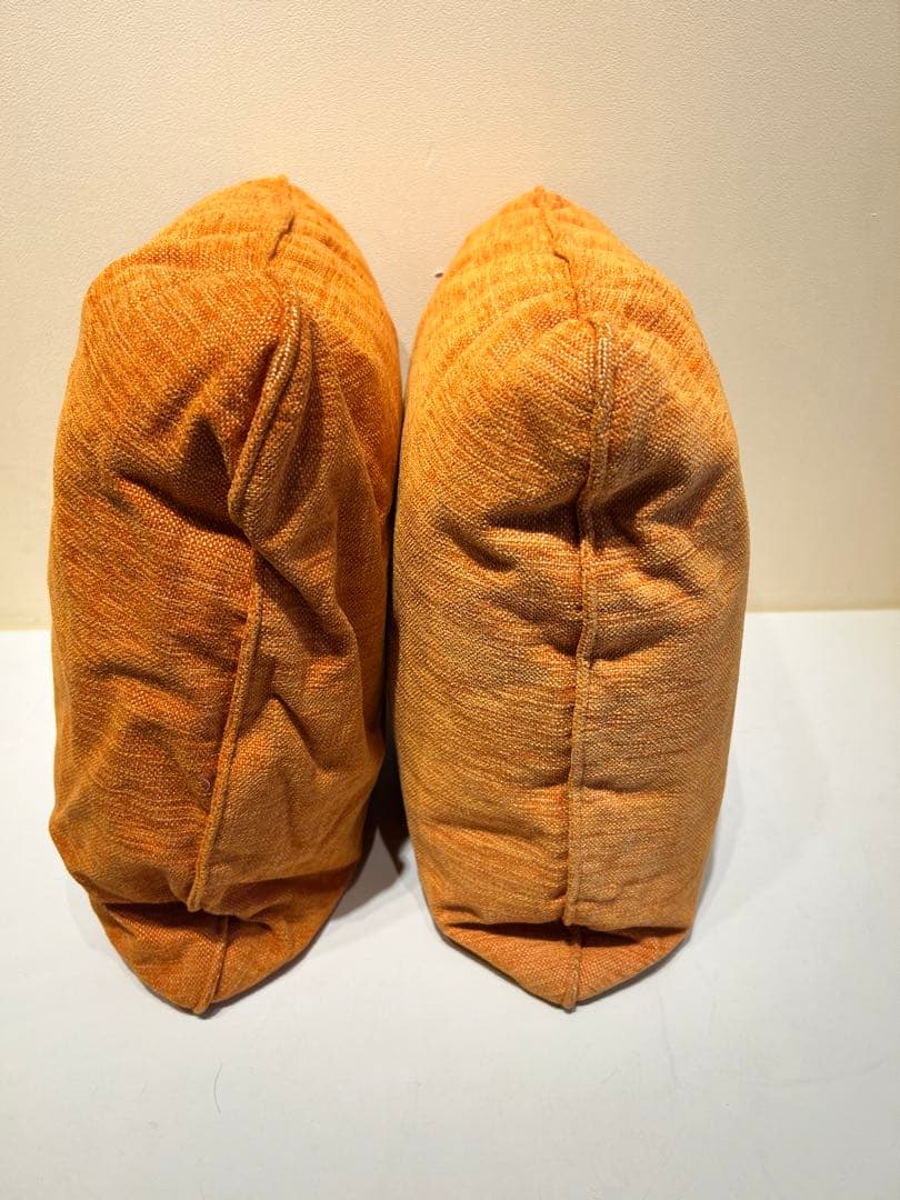 C*a様 381　Arflex　OMNIO　オレンジ　40×40　2個　クッショ