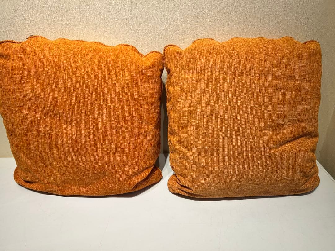 C*a様 381　Arflex　OMNIO　オレンジ　40×40　2個　クッショ