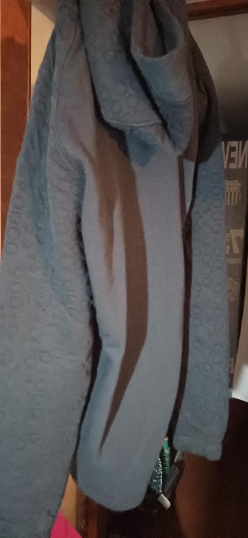 新品未使用Puma フルジップジャケット メルセデス・ベンツ