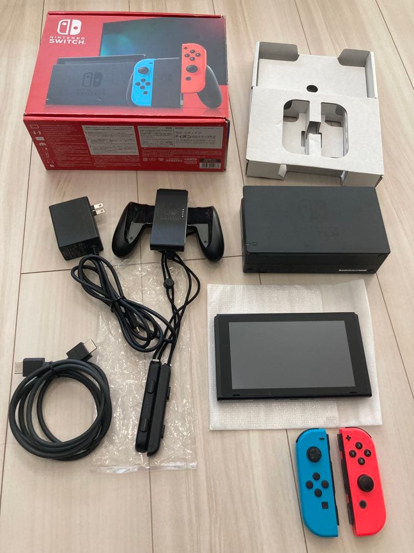 【中古】Nintendo Switch ネオンブルー・ネオンレッド本体