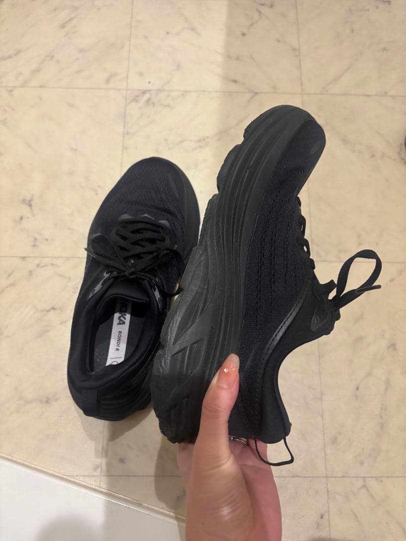 HOKA Bondi 8 24cm レディース スニーカー