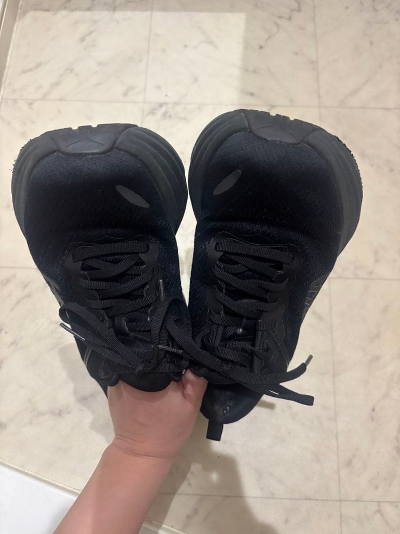 HOKA Bondi 8 24cm レディース スニーカー