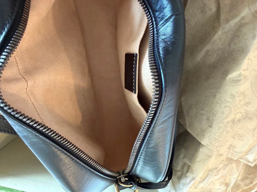 GUCCI GGマーモント チェーンショルダーバッグ ブラック 正規品