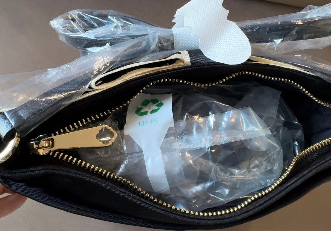 Mari BICOLOR RIBBON POCHETTE ポシェット