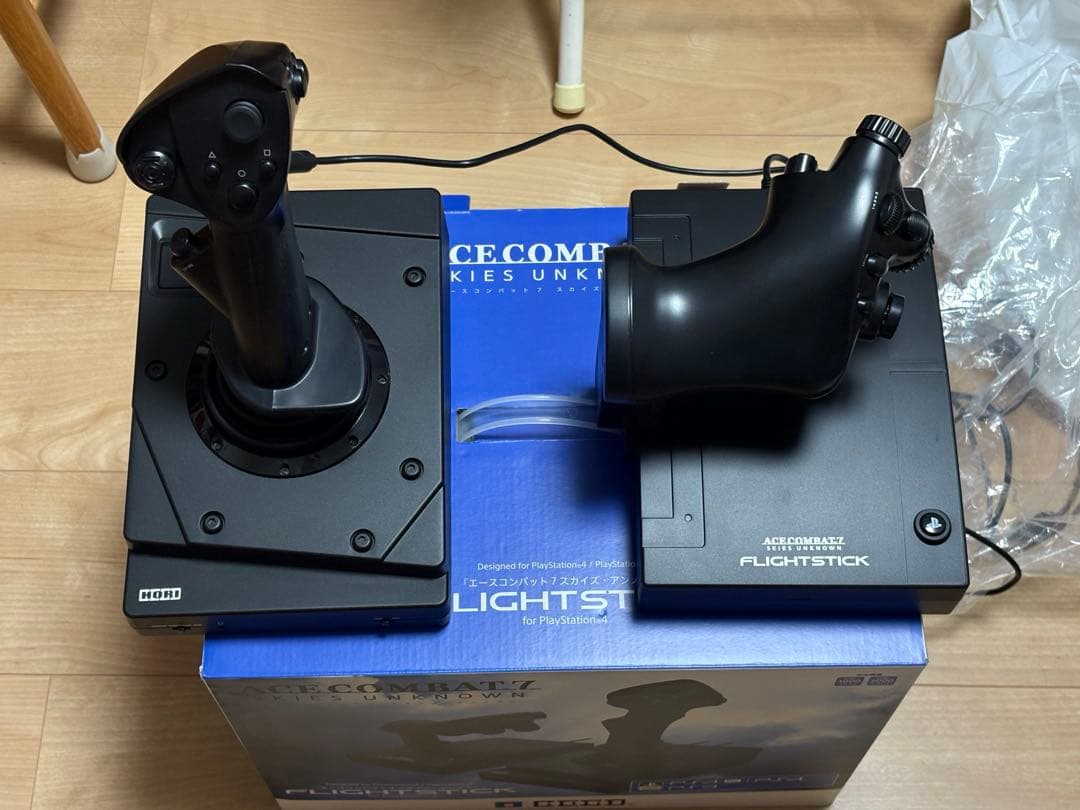 [美品]PS4/PC エースコンバット7 フライトスティック　HORI 箱付き