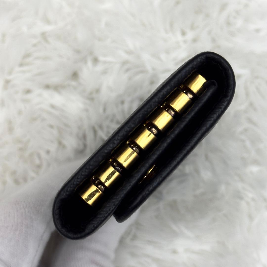 美品⭐️PRADA プラダ サフィアーノレザー キーケース 6連 ゴールド金具